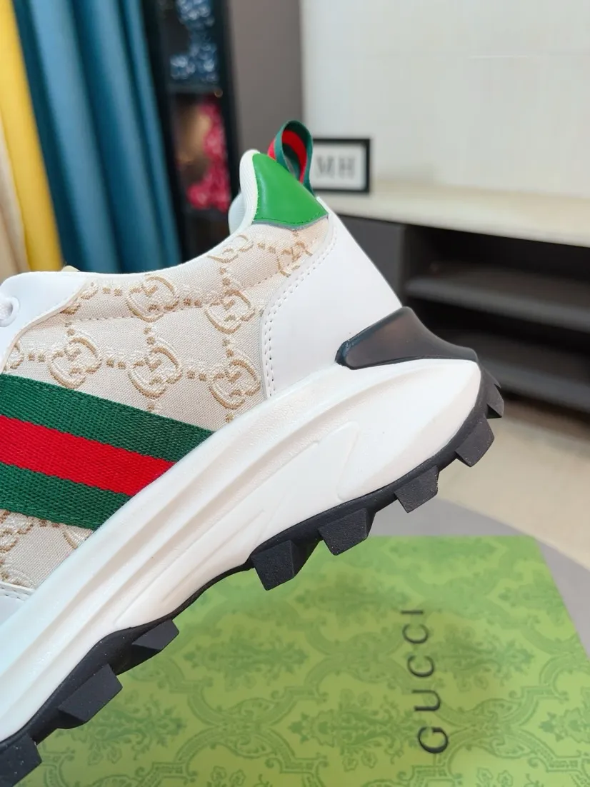 Men's shoes 💰458🌹🌹[GUCCI] Gucci's new lace-up casual men's shoes are on the market first, and the materials and workmanship are superior to all versions on the market. The highest quality shipped first-layer cowhide with imported original perforated materials➕Genuine leather lining, privately molded soft outsole, high foot comfort, imported special materials highlight the brand's unique charm, high-end customization 38-44